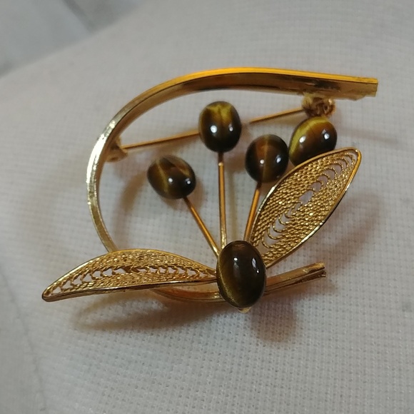 Vintage 60's Tiger Eye and Gold Toned Brooch Floral Filigree Design - Picture 4 of 5